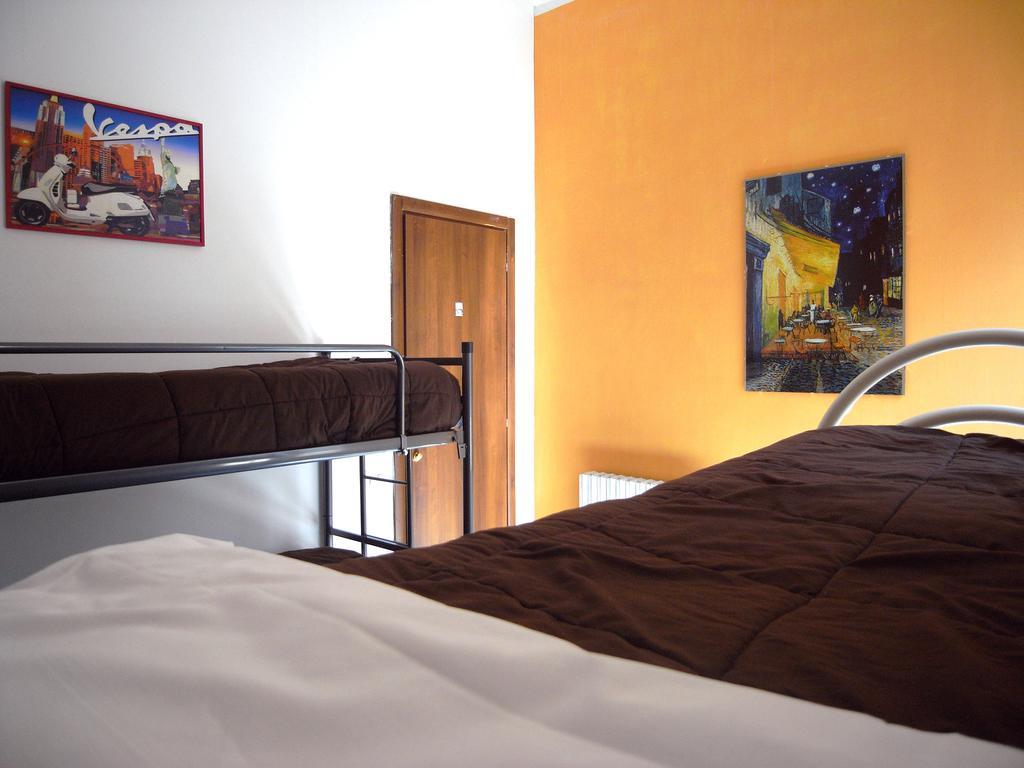 Hostel California Milán Exteriér fotografie