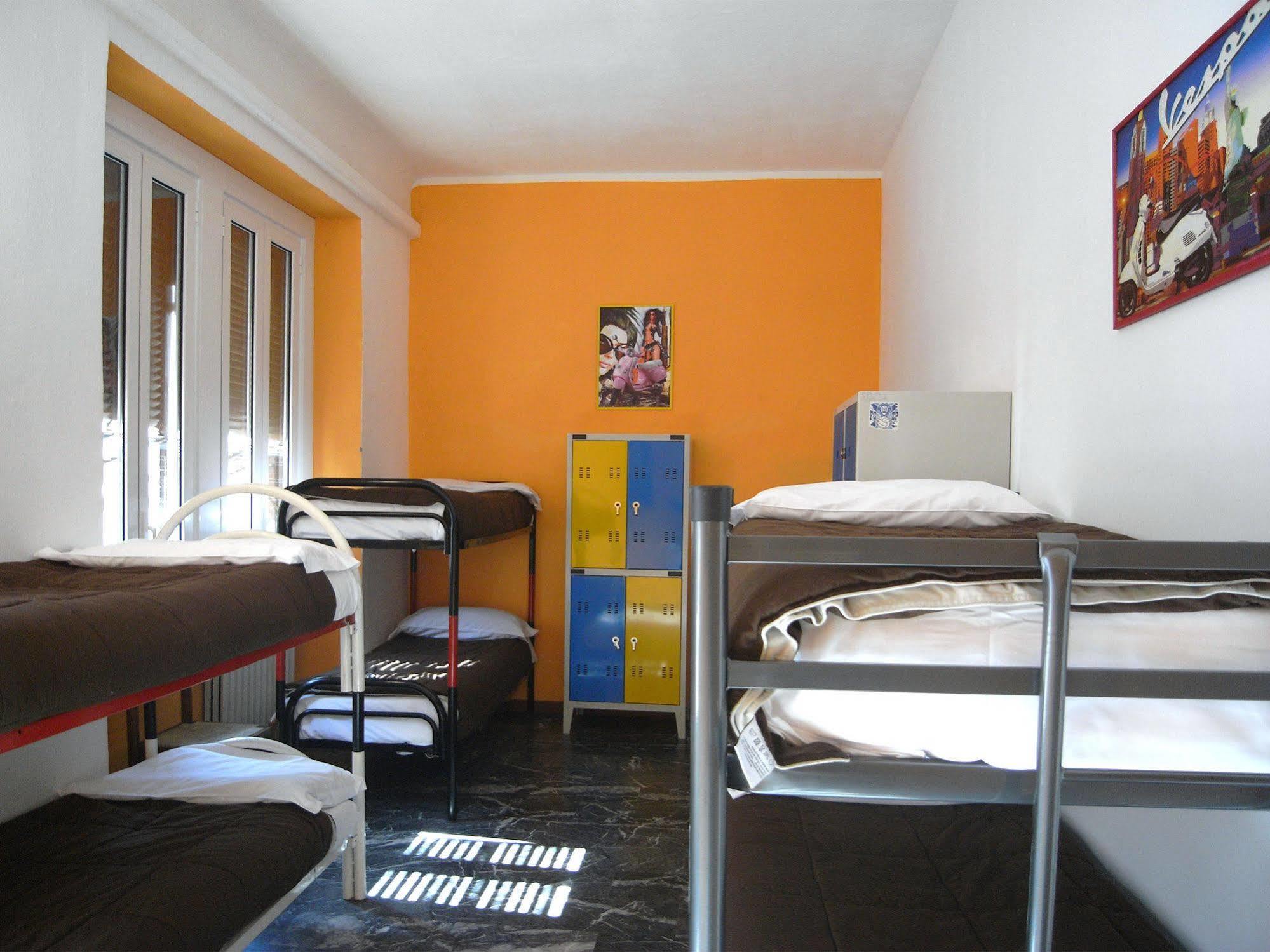 Hostel California Milán Exteriér fotografie