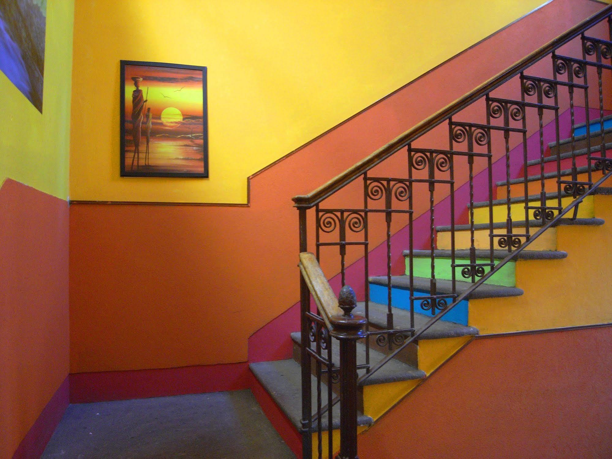 Hostel California Milán Exteriér fotografie