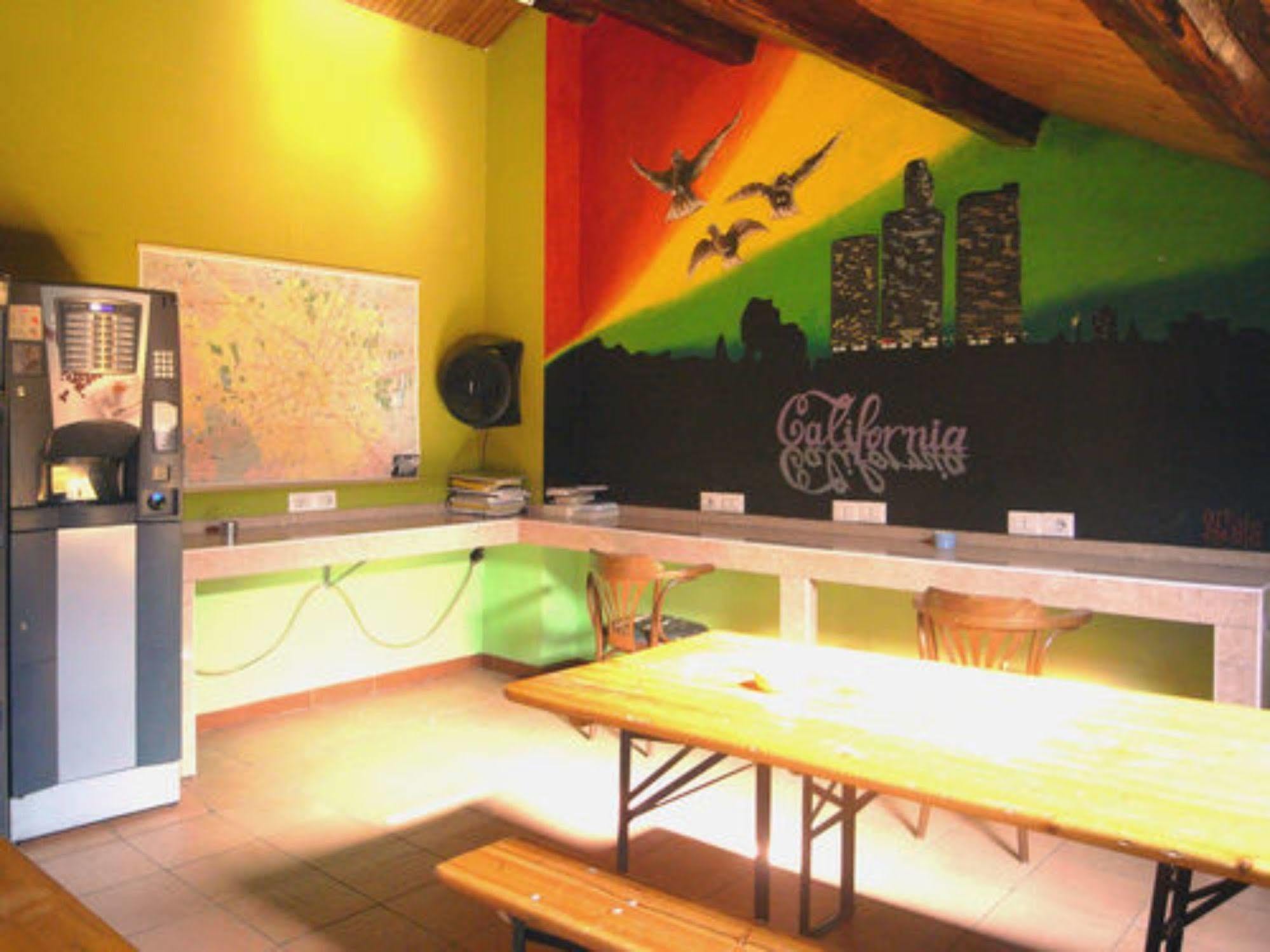 Hostel California Milán Exteriér fotografie